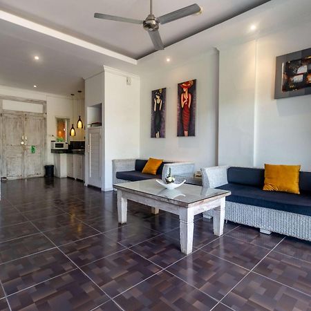 Aleesha Villas And Suites Sanur  Exterior photo