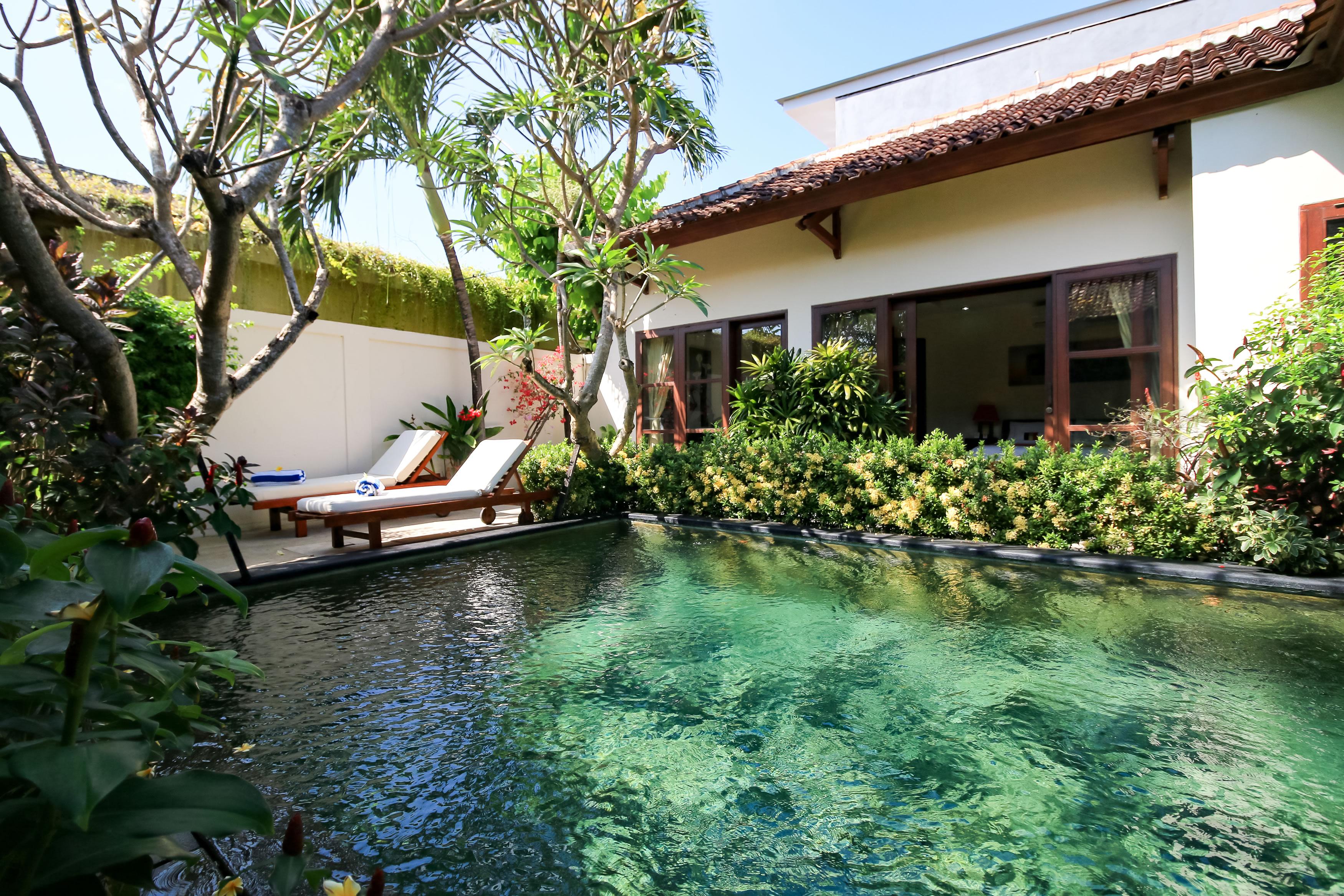 Aleesha Villas And Suites Sanur  Exterior photo