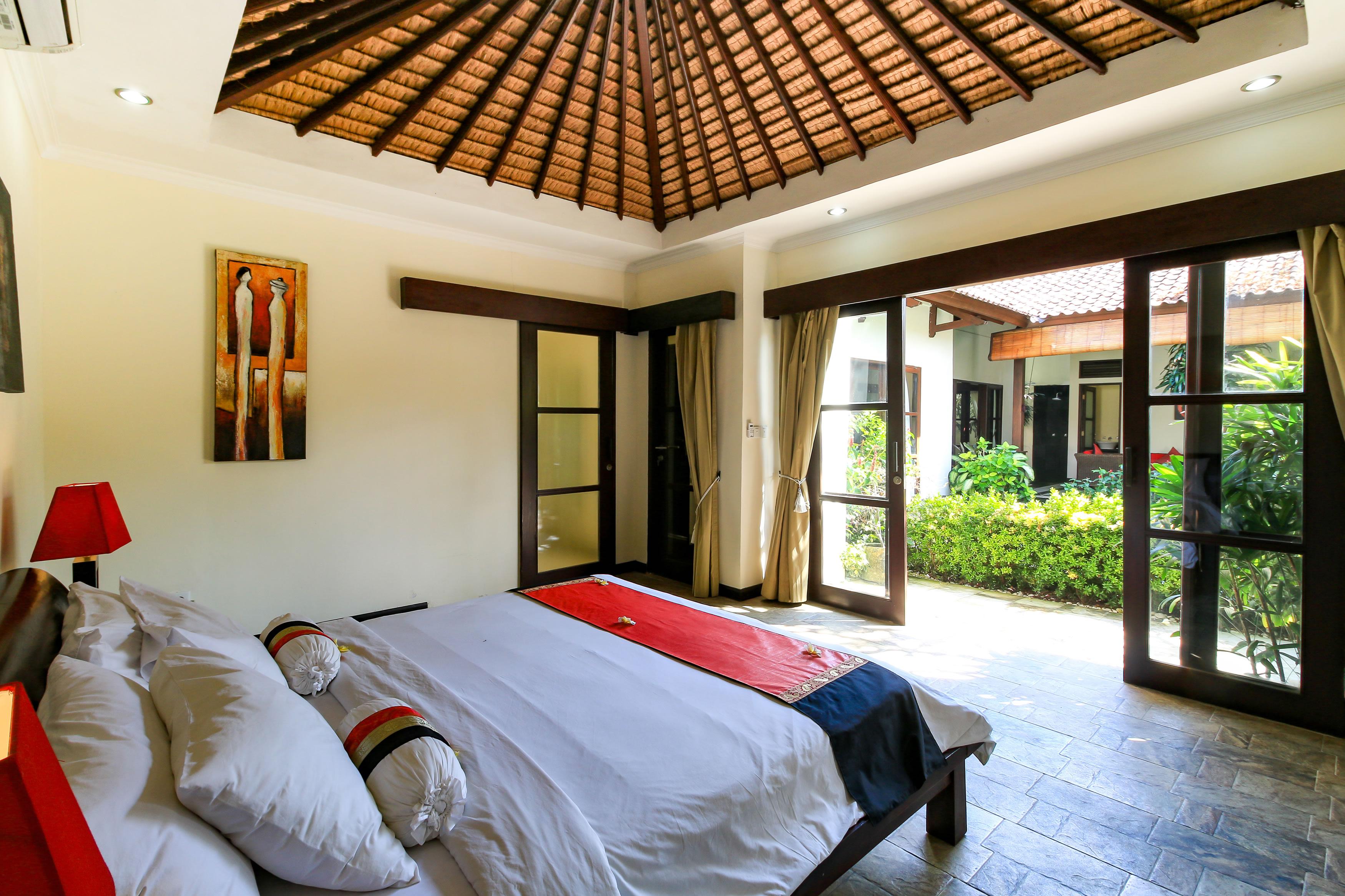 Aleesha Villas And Suites Sanur  Exterior photo