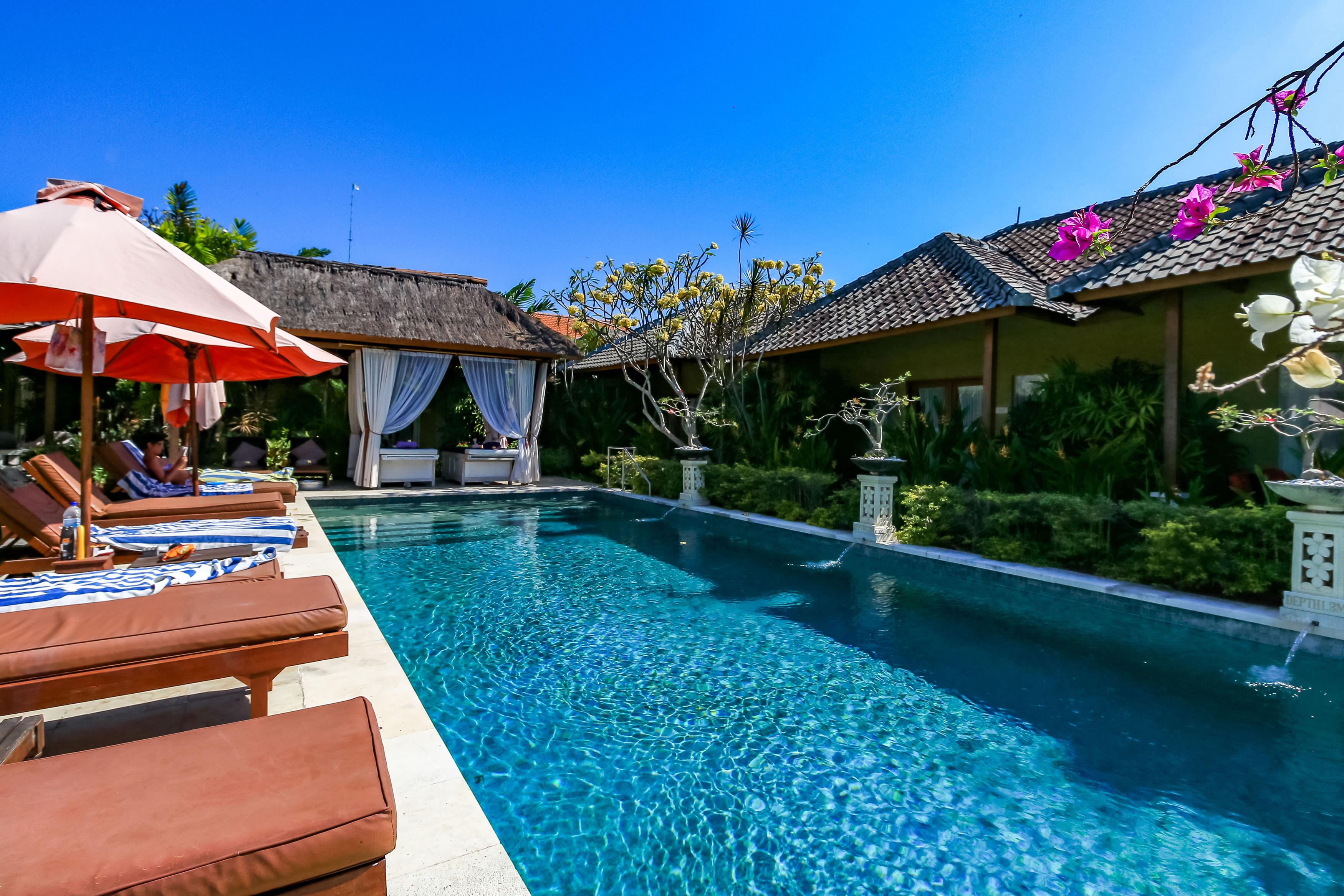 Aleesha Villas And Suites Sanur  Exterior photo